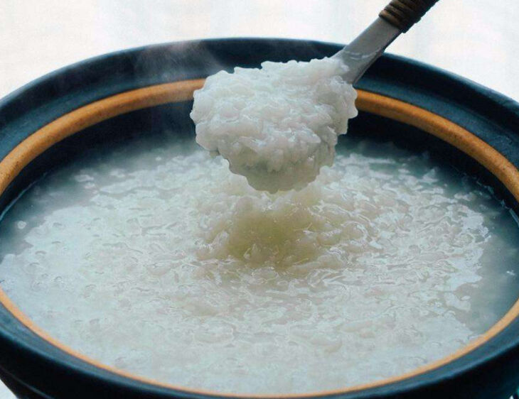 大米粥,白粥，稀饭，白米粥，米粥，大米汤,白米汤的升糖指数(GI值),升糖负荷(GL值)热量,蛋白质含量,碳水化合物含量,嘌呤含量