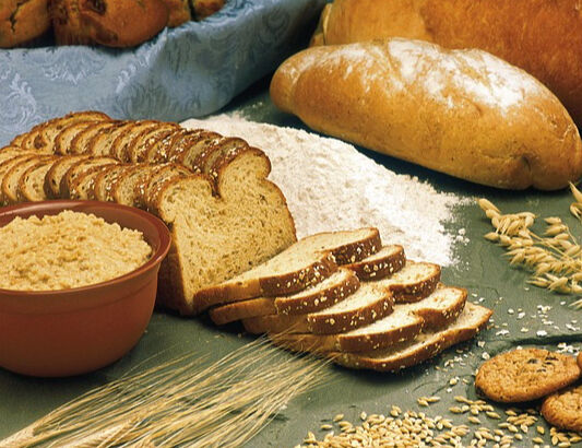 面包（80%燕麦粒）的升糖指数(GI值),升糖负荷(GL值)热量,蛋白质含量,碳水化合物含量,嘌呤含量