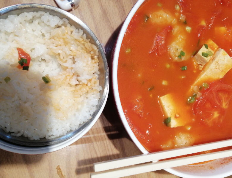 白米饭+番茄汤的升糖指数(GI)升糖负荷(GL)及热量